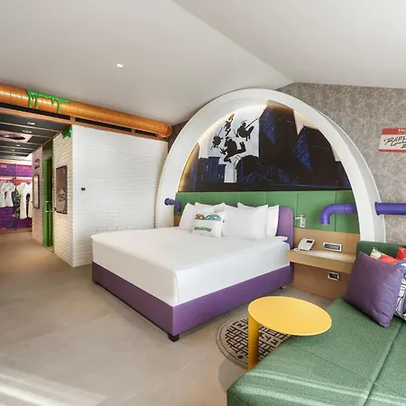 The Land Of Legends Nickelodeon Antalya ベレキ