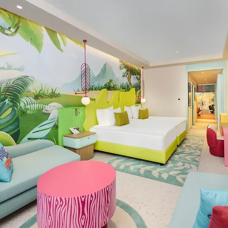 The Land Of Legends Nickelodeon Antalya فندق بيليك